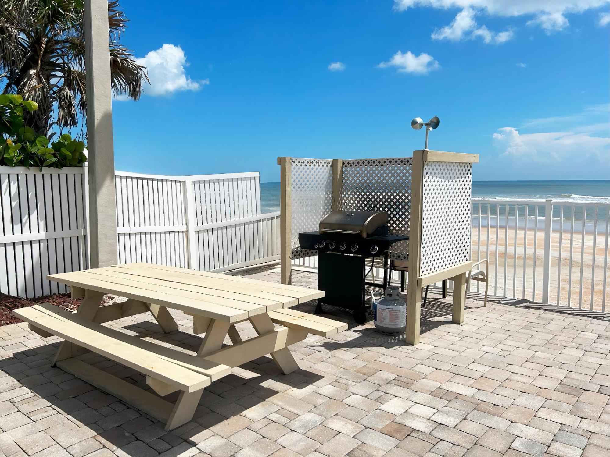 Ocean East Resort Club Ormond Beach Exterior photo